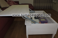 Multifunctional coffee table