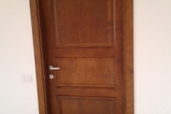 Porta in legno massiccio